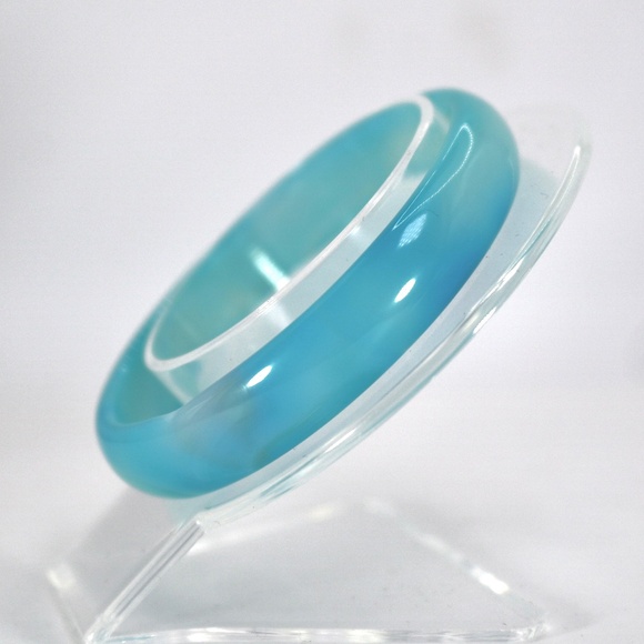 Bright Blue Agate Stone Bangle - Picture 4 of 7